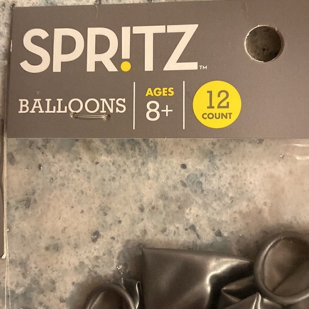 Spritz Silver Baloons   - Picture 2 of 5